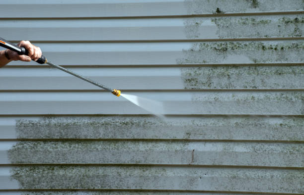 Best Animal Enclosure Cleaning  in Newport East, RI